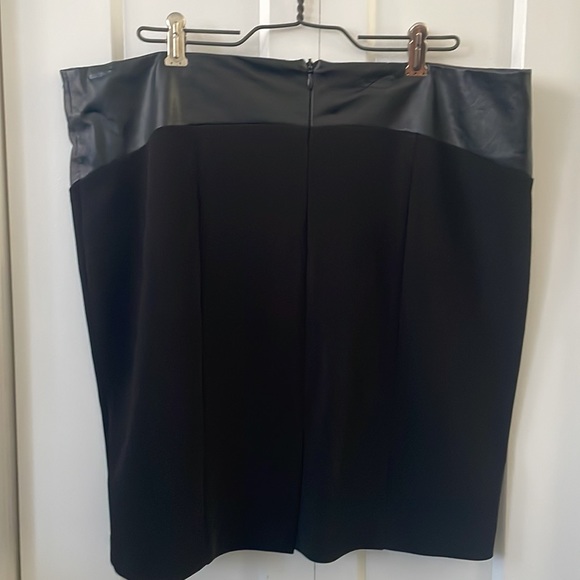 Black Mixed Faux Leather Tristan Skirt - Picture 3 of 3